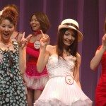 Yuma Asami and Rio greet the crowd at the 2008 SkyPerfect Adult Broadcasting Awards.