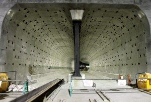 Representatives of railway operator Tokyu offered a glimpse at the ongoing underground construction project in Tokyo's Shibuya district that in 2012 will link the Tokyo Metro Fukutoshin Line with the Tokyu Toyoko Line.