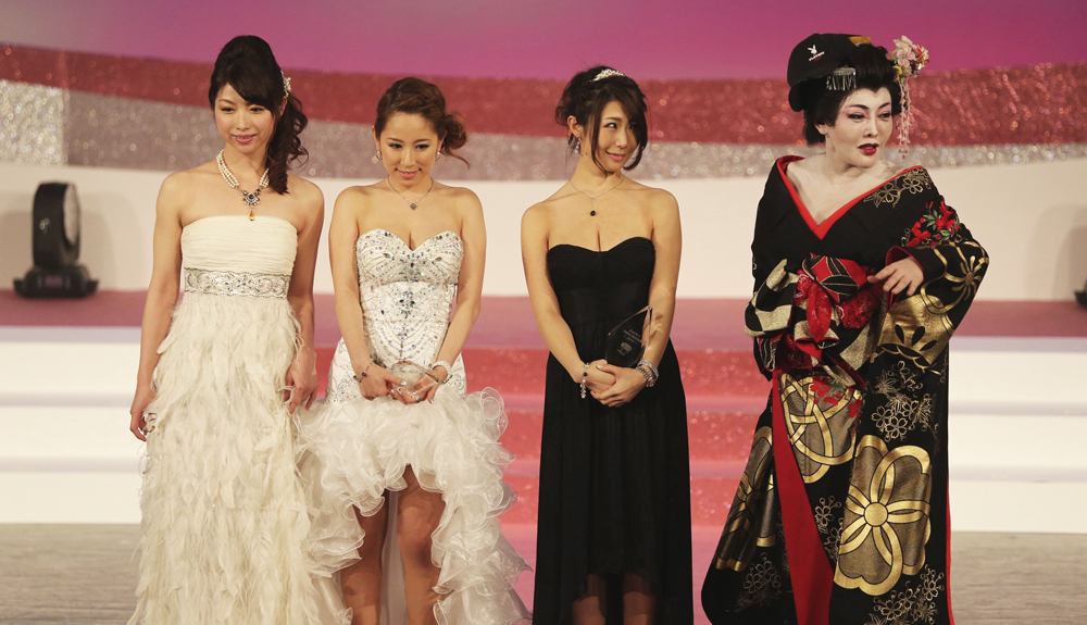 Ayumi Shinoda (second from right) and the other Best Mature Actress nominees