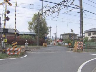 A train collided with a train left on the tracks of the JR Takasaki Line in Takasaki City on Friday