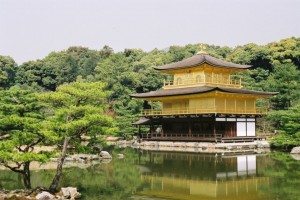 Kinkakuji Temple (by Joseph Tame)