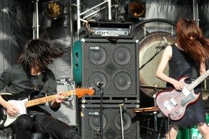 Mono live at the Harumi Passenger Terminal in Tokyo's Chuo Ward during the Kaikoo Popwave Festival '10.