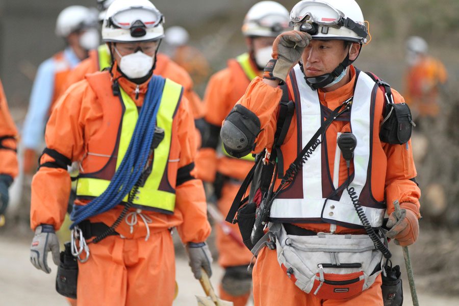 Rescue workers in Wakabayashi Ward