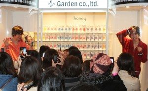 AV actors Ittetsu Suzuki (L) and Taiga Kurahashi (R) appear before their female fans