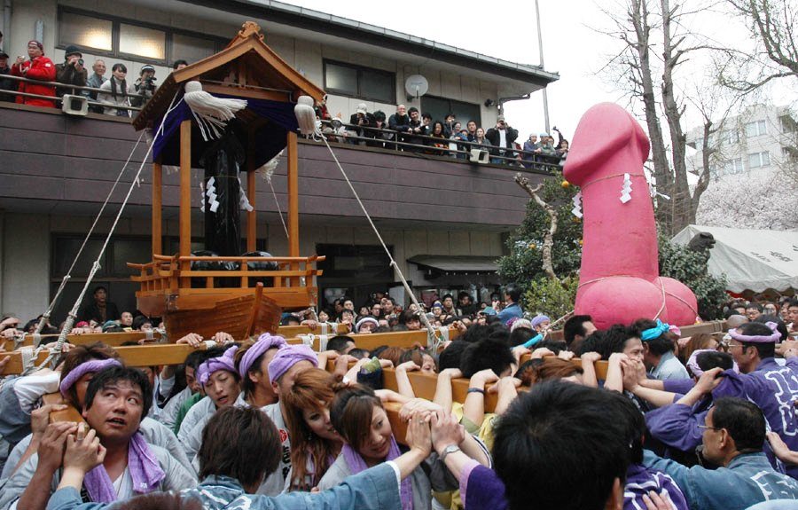 The Kanamara Matsuri takes place in Kanagawa Prefecture
