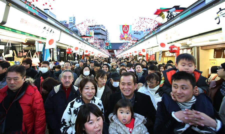 The Nakamise shopping arcade
