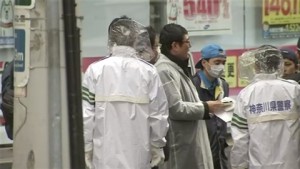 An Inagawa-kai member allegedly shot a Yamaguchi-gumi boss in the abdomen near JR Fujisawa Station