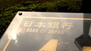 Japan-Singapore Swap Renewal Signals Regional Stability