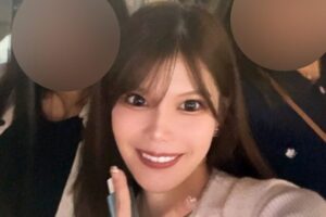 Tomoka Takeuchi of Girl's Bar NaNa