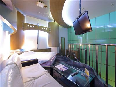 Man arrested after slashing male acquaintance at Kushiro love hotel