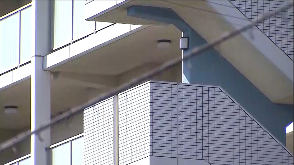A boy died in a plunge from an apartment building in Akashi City on Sunday