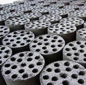 Charcoal briquettes were found inside a vehicle also containing 3 corpses