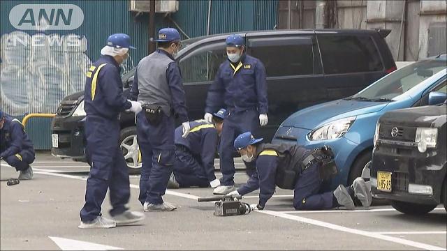 A Tokyo man was robbed of 382 million yen outside a bank branch in Fukuoka City on Thursday