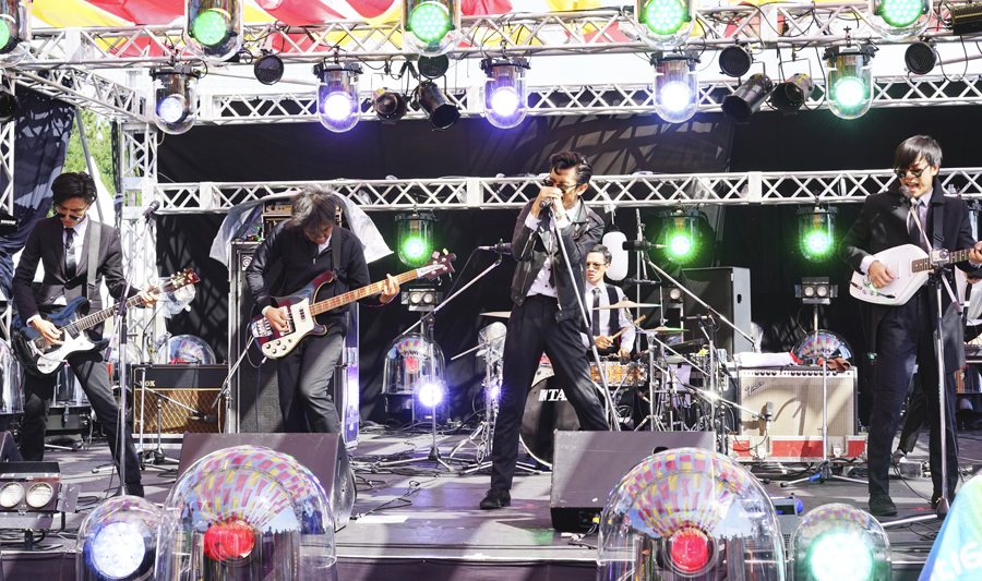 The Changcuters on the Island Stage at Summer Sonic