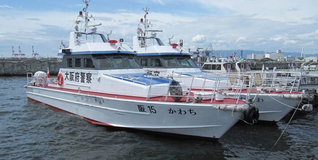 A patrol boat came upon a headless corpse in Osaka Bay on Thursday