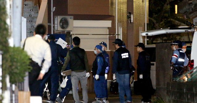 Police are hunting for a suspect who stabbed a woman in Fukuoka (The Asahi Shimbun)