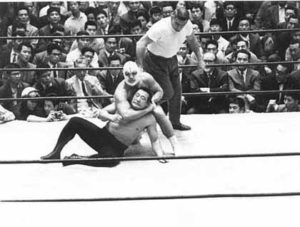 Fans gasp as The Destroyer tries to finish off Rikidozan