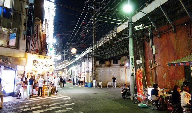 A female fortuneteller has been ordered to pay a woman 100 million yen for forcing her to work as a prostitute in the Shimbashi area of Tokyo