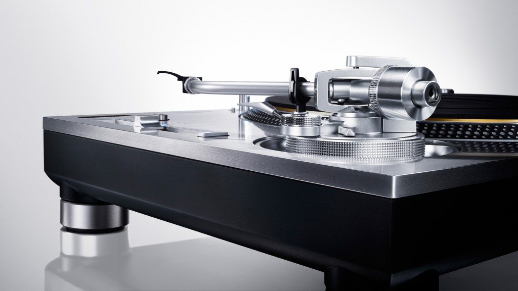 The Technics SL-1200GAE turntable