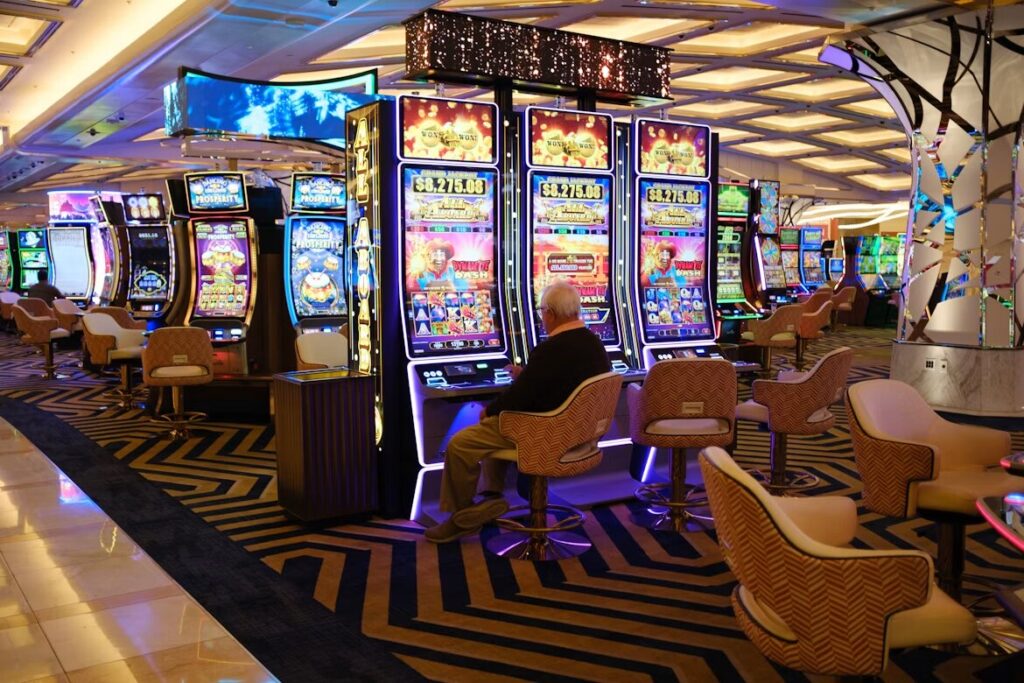 Basketball Slots and Casino Lobbies: Reading Real Game Signals