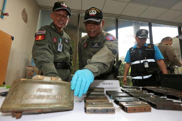 Police in Thailand seized gun magazines found in the luggage of a Japanese national