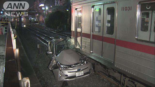 Tobu Tojo Line train crashed into a vehicle that tried to drive through a train crossing in Itabashi Ward on Tuesday
