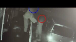 Duo swipes water heater in 4-minute midnight heist in Ibaraki
