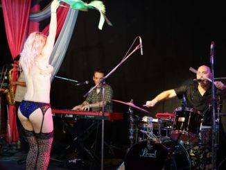 Big Willie's Burlesque Fuji Revue